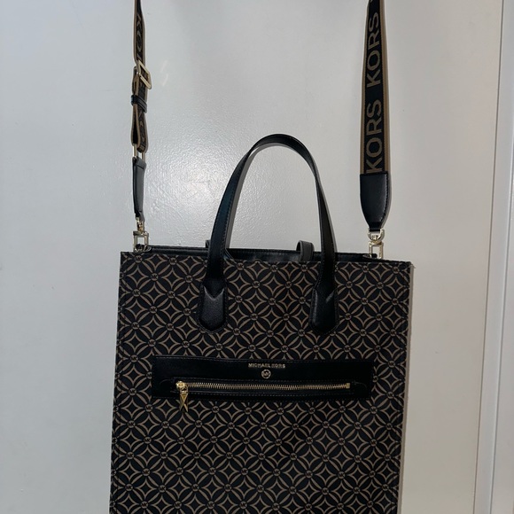 Michael Kors new with tags tote bag - Picture 2 of 5